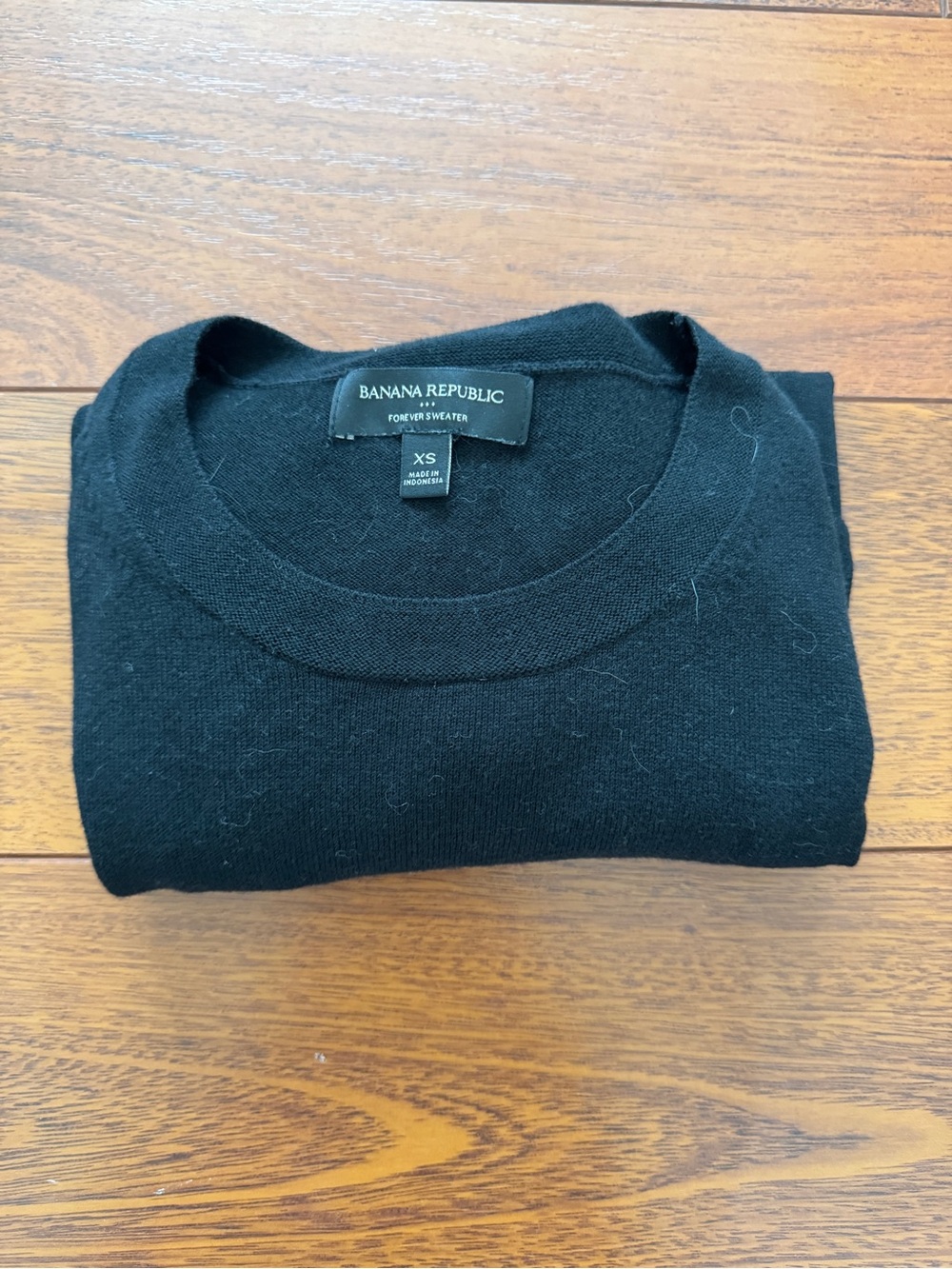 Banana Republic Forever Sweater 3-Pack | XS | Black, White & Light Blue - Picture 15 of 15